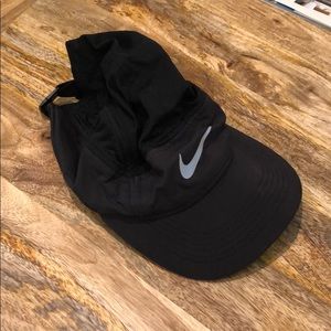 NIKE dry-fit running hat